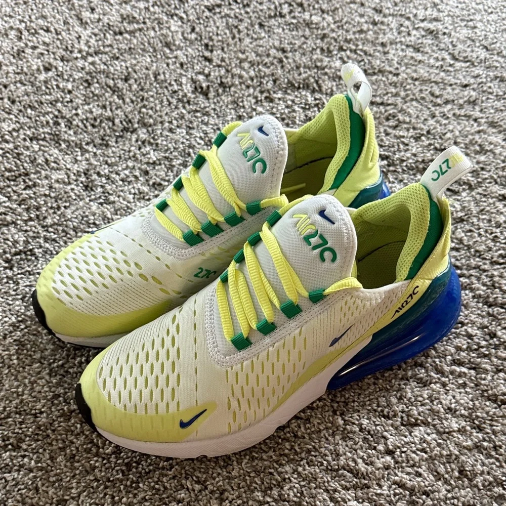 Nike Youth Air Max 270 Sneakers Size 6Y - Picture 1 of 4